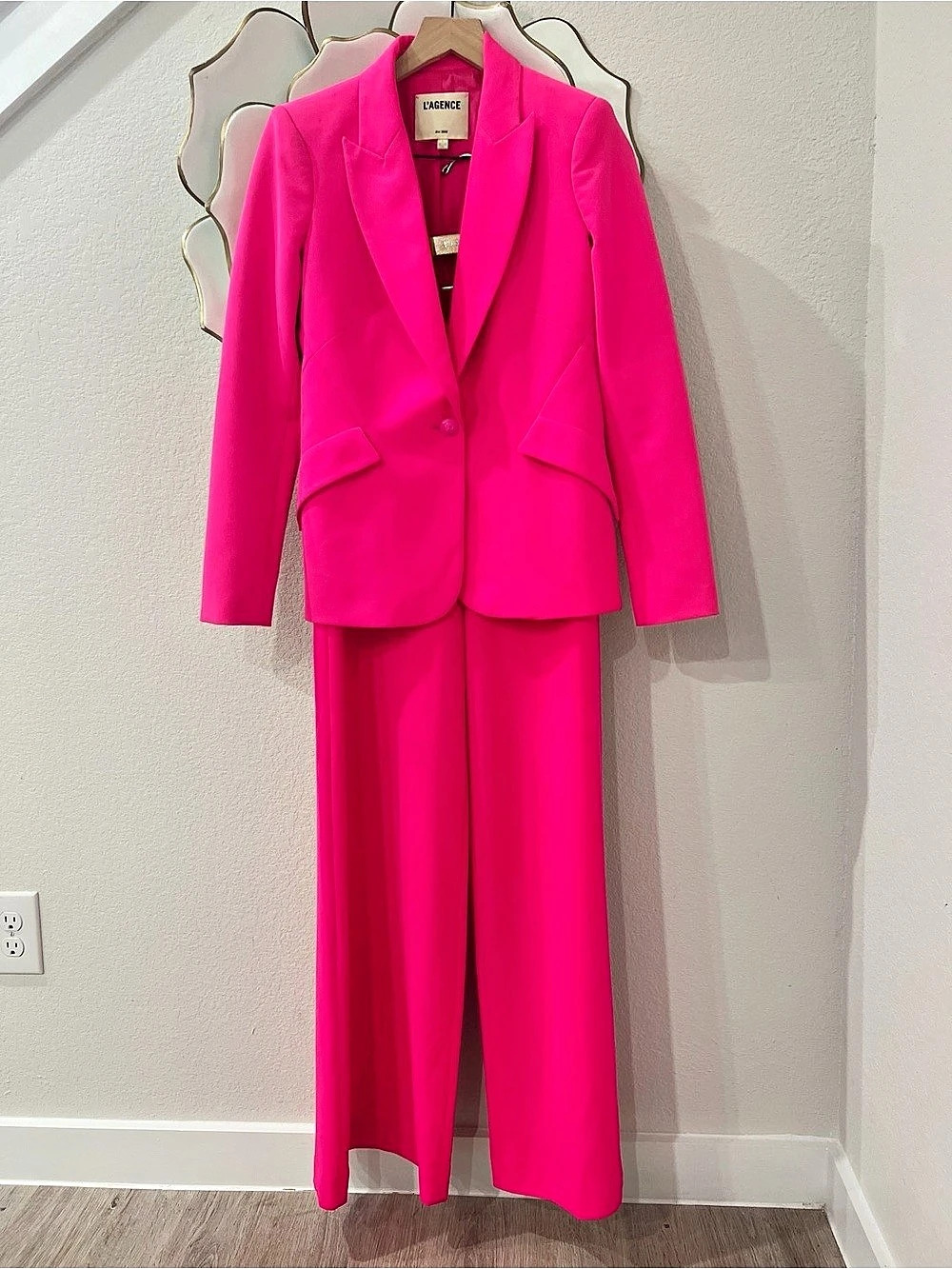 L'AGENCE Chamberlain Blazer and Wide Leg Pant in Pink Glo Pink Woman’s Pantsuit - Picture 2 of 12